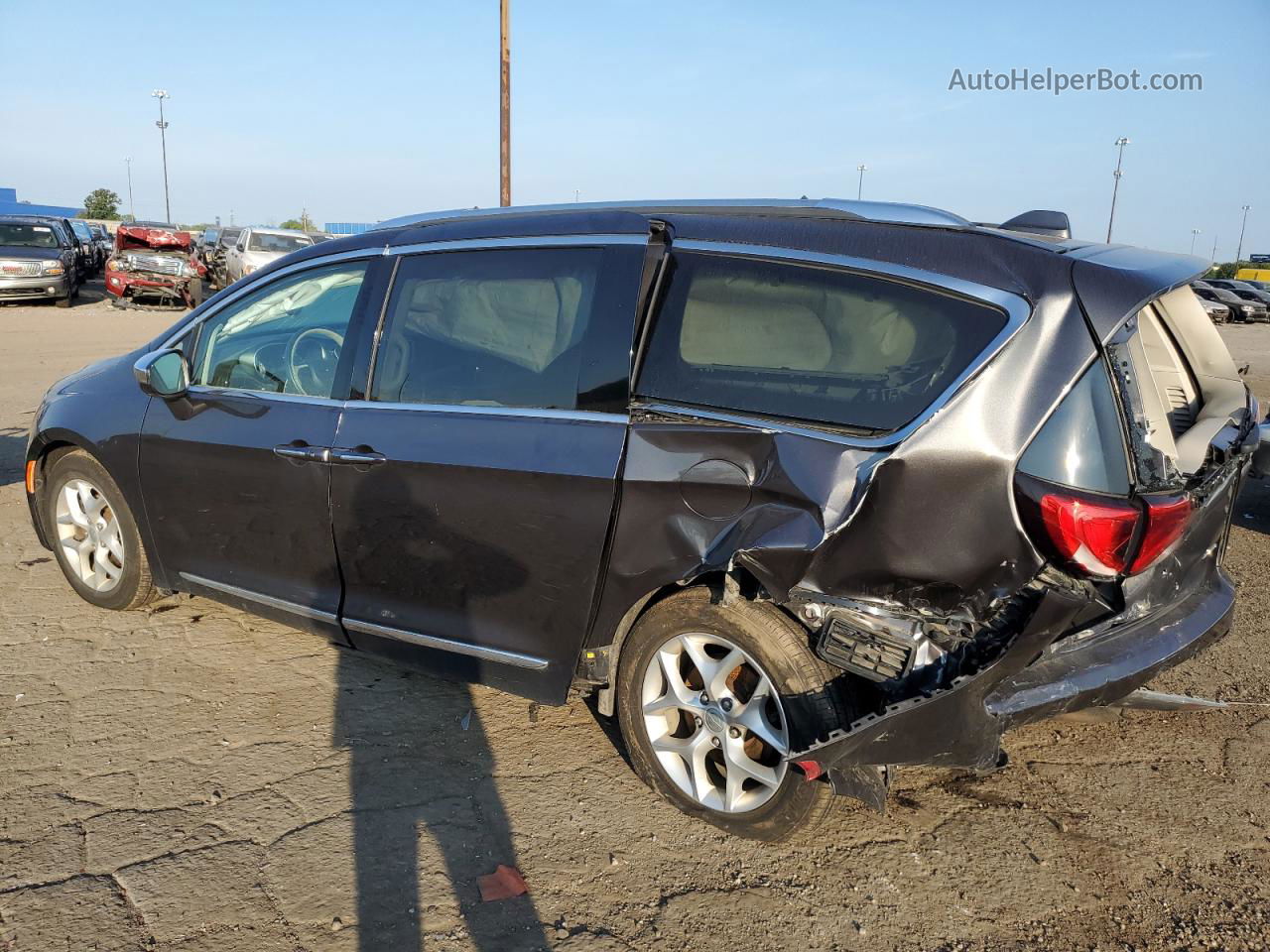 2020 Chrysler Pacifica Limited Gray vin: 2C4RC1GGXLR135732