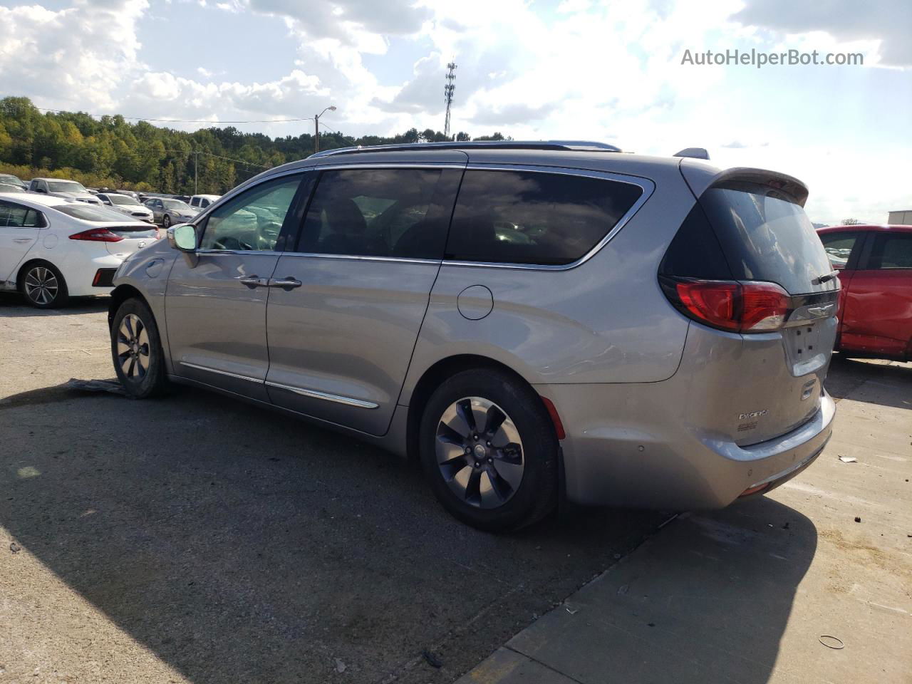 2020 Chrysler Pacifica Hybrid Limited Silver vin: 2C4RC1N78LR282473