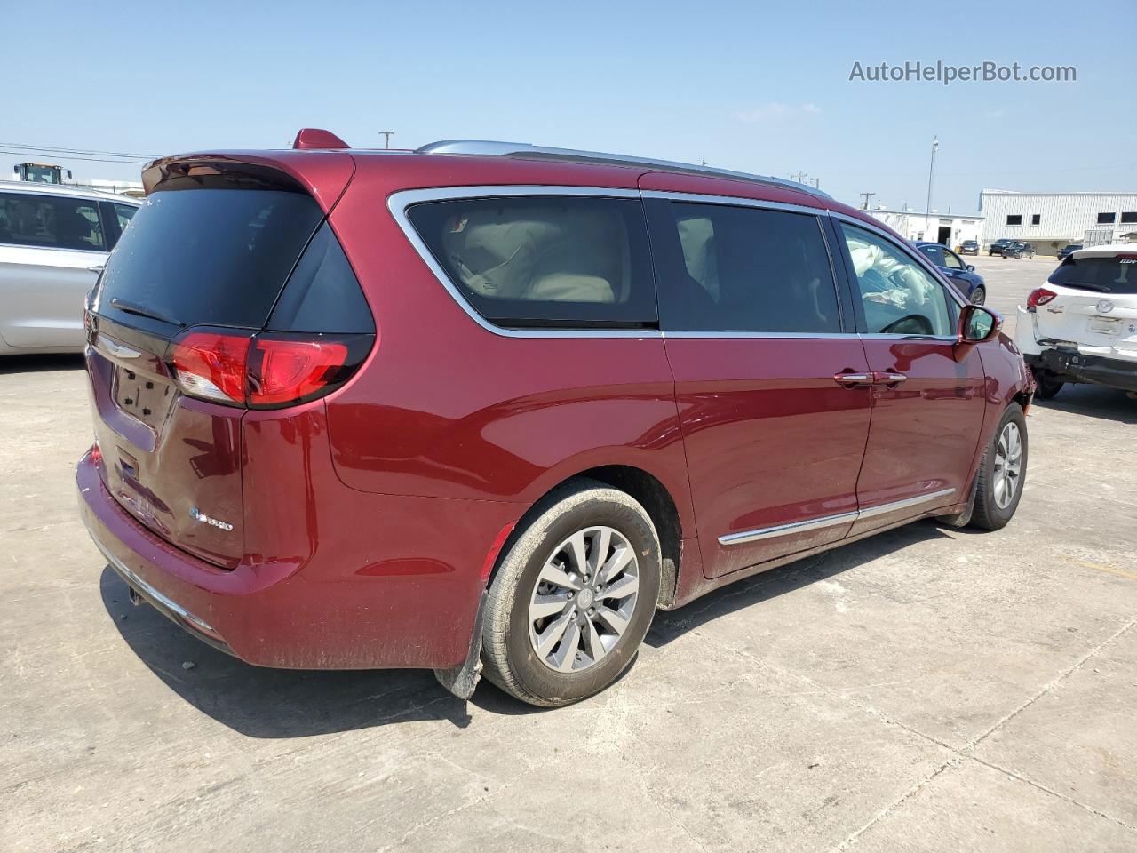 2020 Chrysler Pacifica Hybrid Limited Maroon vin: 2C4RC1N79LR257775