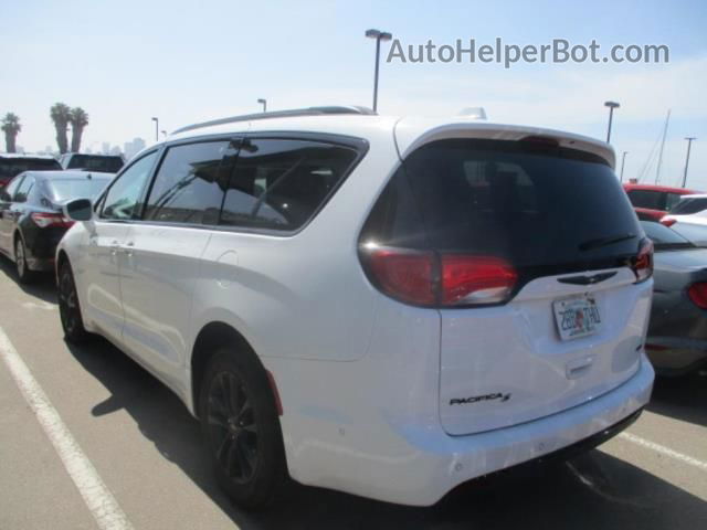 2020 Chrysler Pacifica Launch Edition White vin: 2C4RC3BG2LR282680