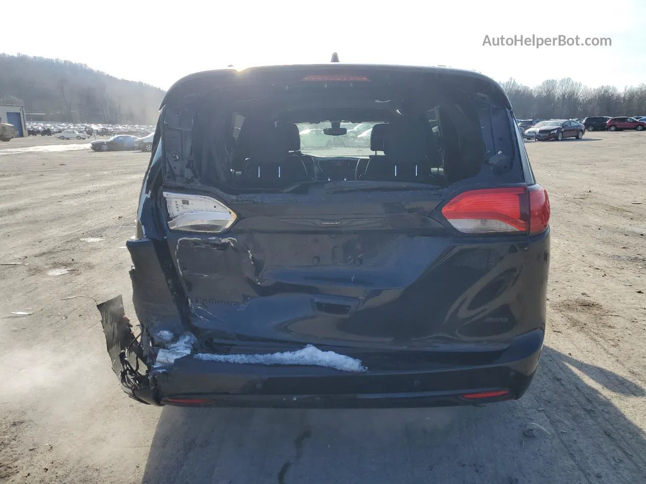 2020 Chrysler Pacifica Touring L Черный vin: 2C4RC3BG5LR270734