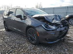 2020 Chrysler Pacifica Touring L Gray vin: 2C4RC3BGXLR267974