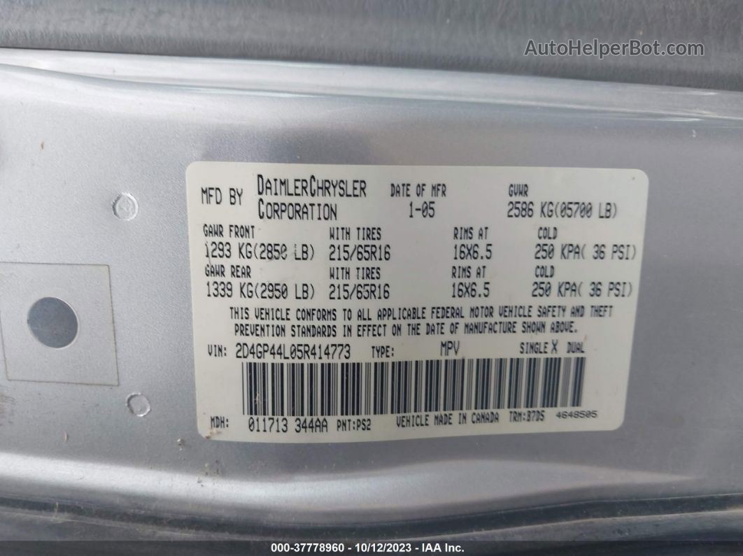 2005 Dodge Grand Caravan Sxt Серебряный vin: 2D4GP44L05R414773