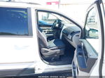 2010 Dodge Grand Caravan Sxt White vin: 2D4RN5D10AR120383