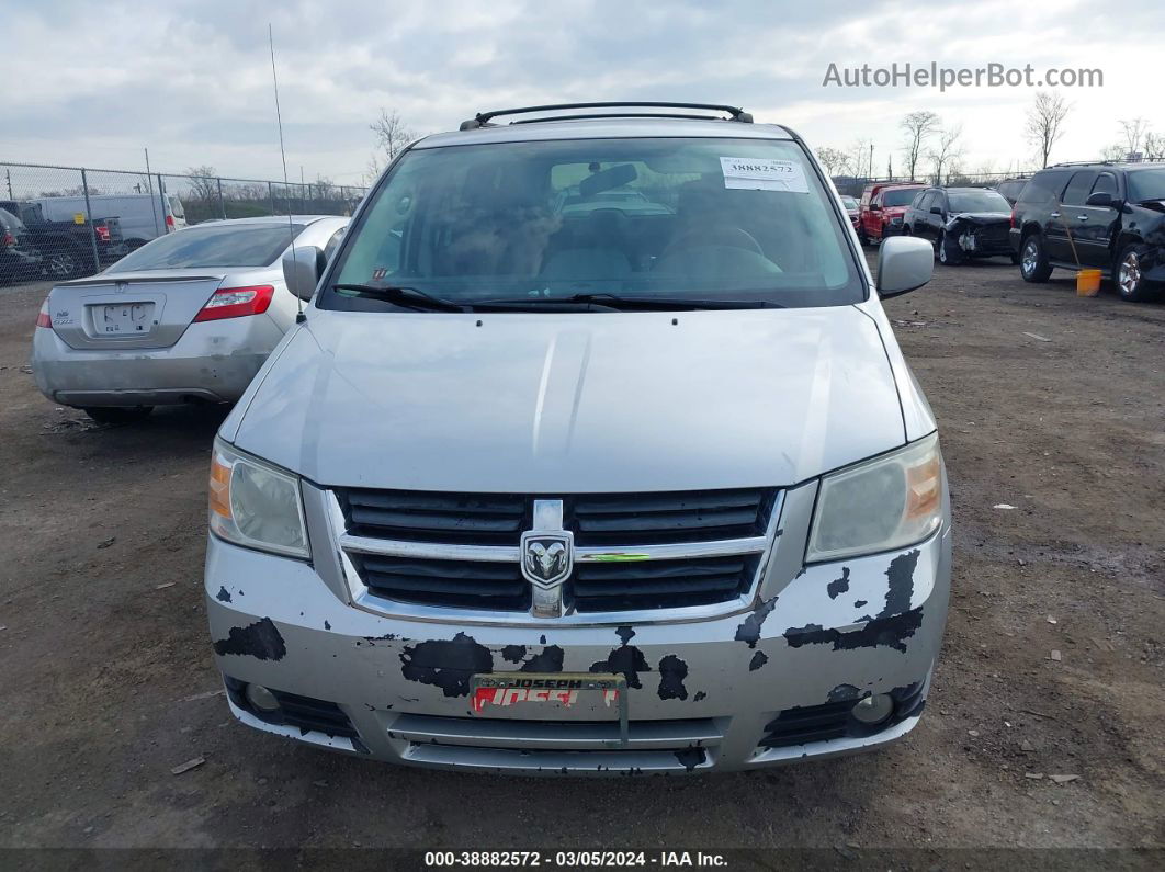 2010 Dodge Grand Caravan Sxt Silver vin: 2D4RN5D10AR202713