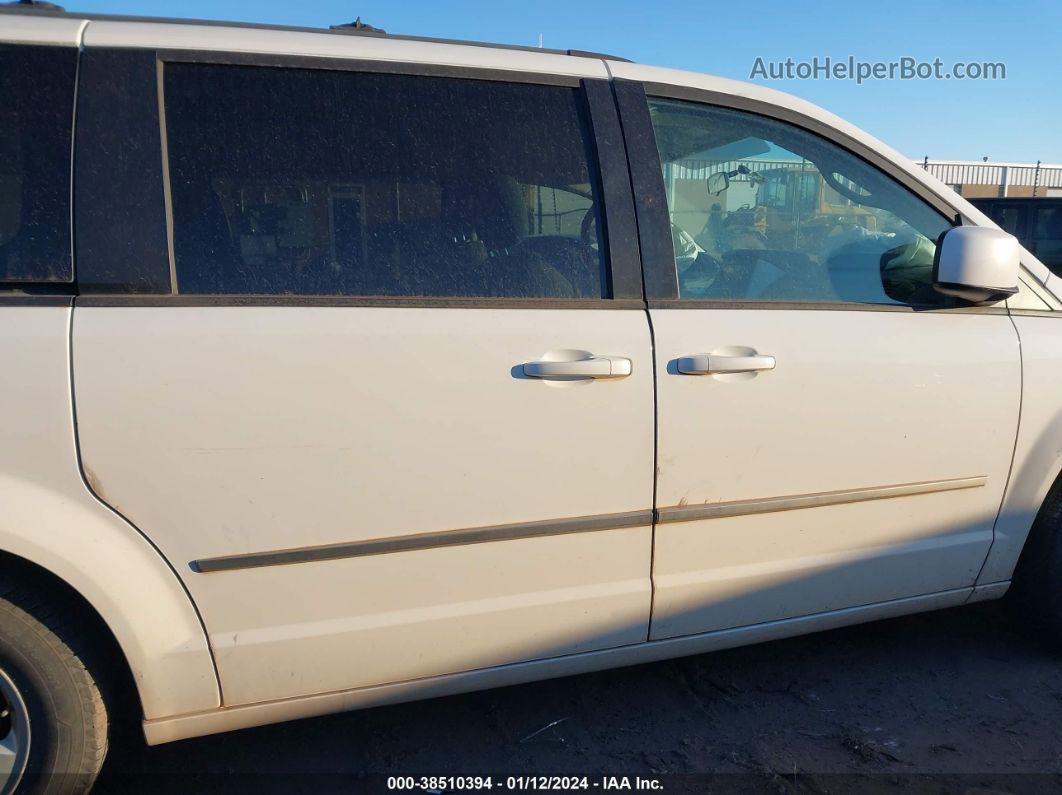 2010 Dodge Grand Caravan Sxt Белый vin: 2D4RN5D13AR317290