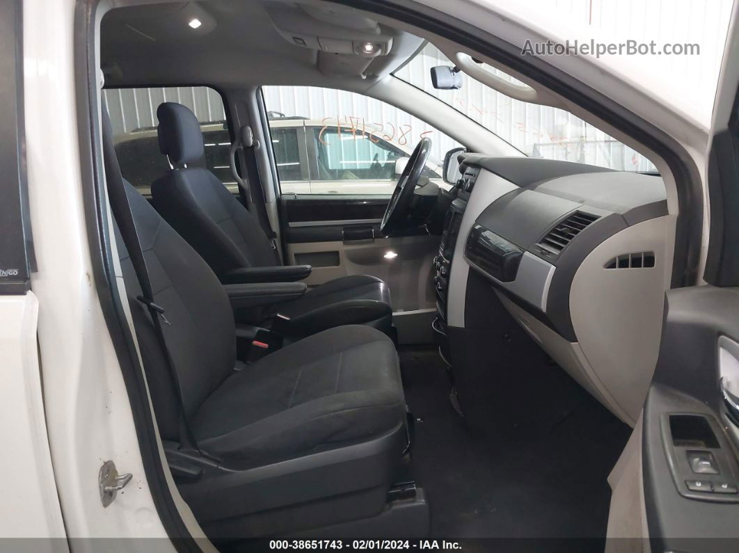 2010 Dodge Grand Caravan Sxt Белый vin: 2D4RN5D15AR316710