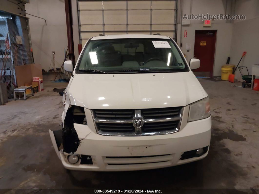 2010 Dodge Grand Caravan Sxt Белый vin: 2D4RN5D1XAR210480