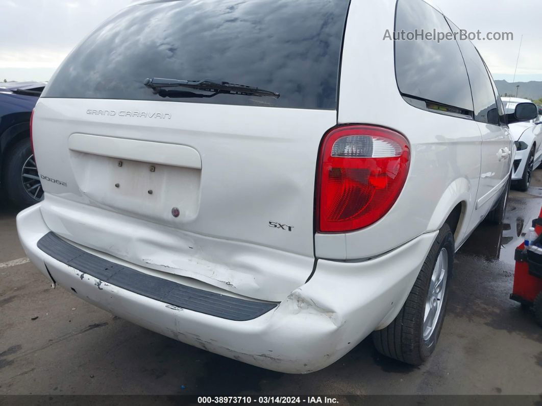 2005 Dodge Grand Caravan Sxt Белый vin: 2D8GP44L45R220567