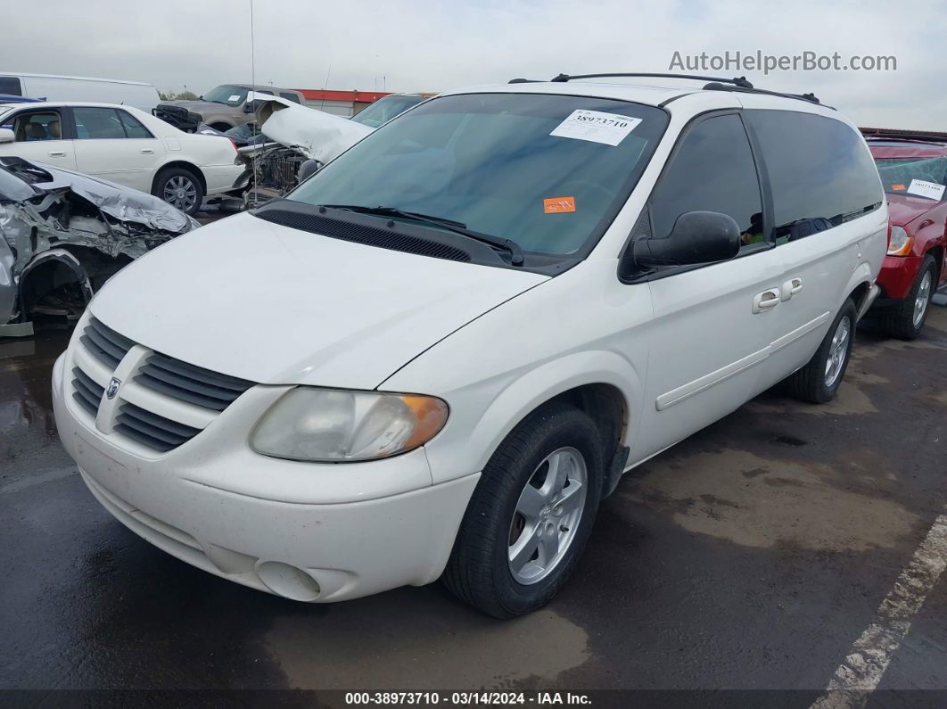 2005 Dodge Grand Caravan Sxt Белый vin: 2D8GP44L45R220567