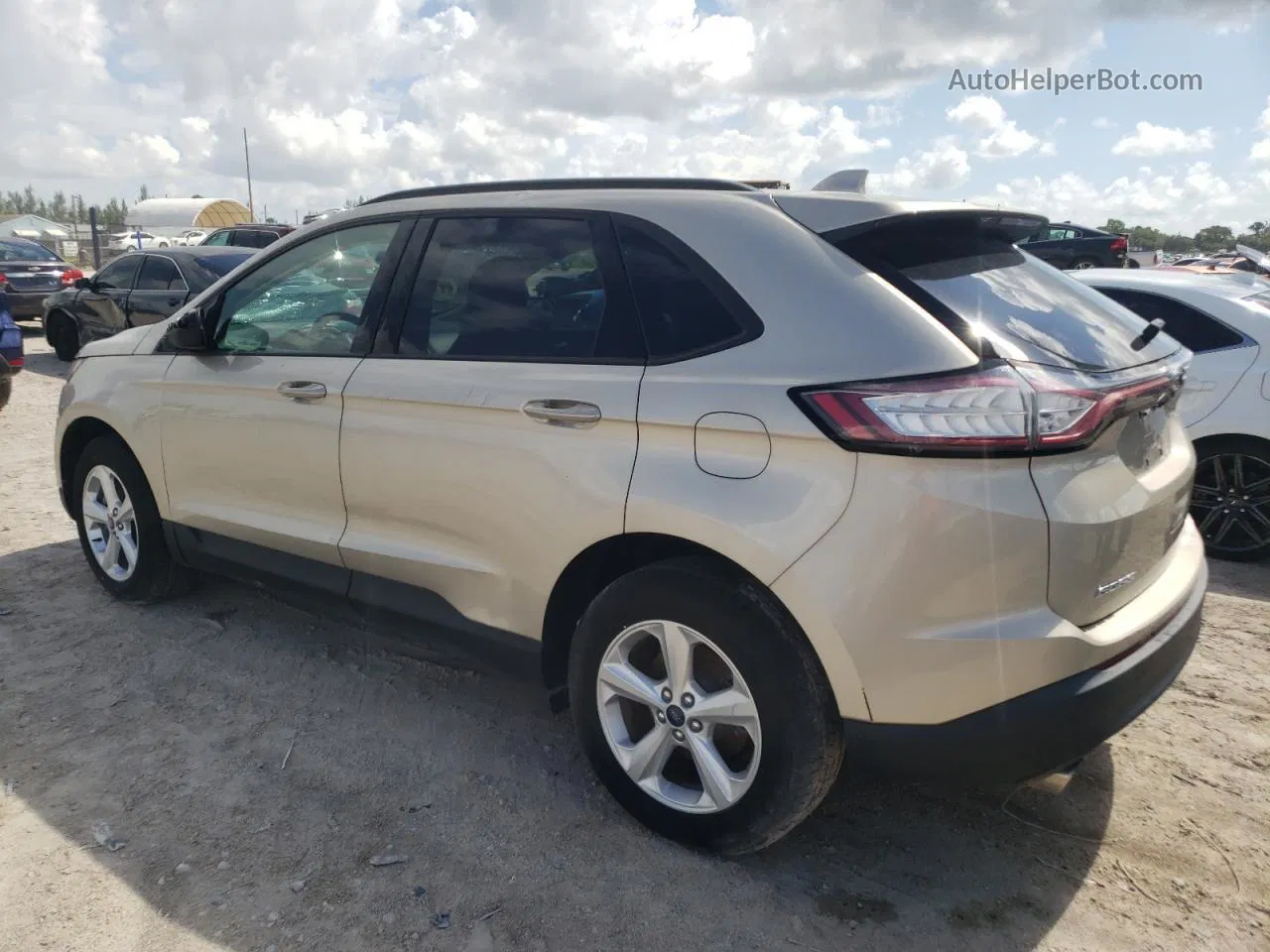 2018 Ford Edge Se Beige vin: 2FMPK3G9XJBB11973