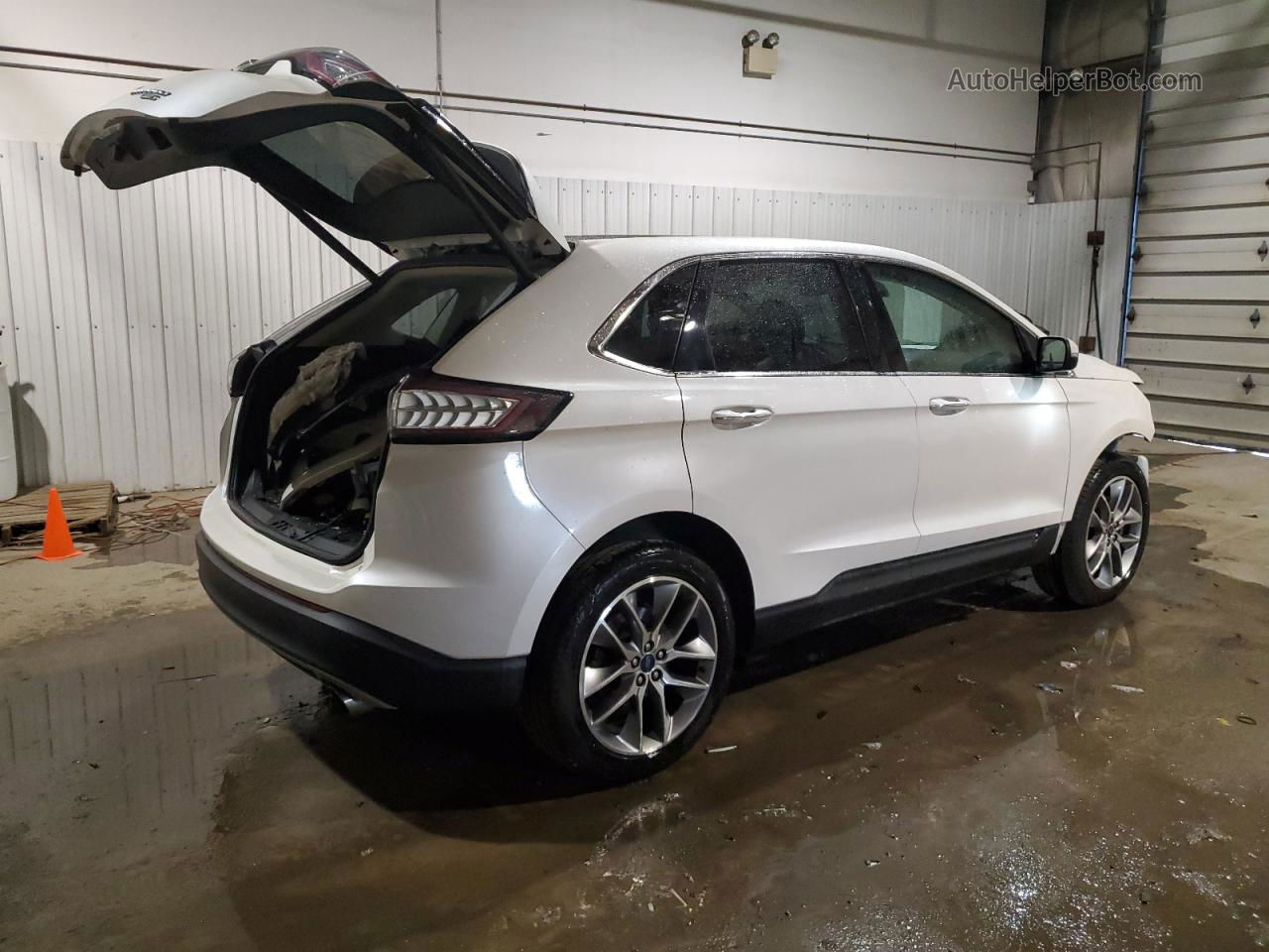 2018 Ford Edge Titanium White vin: 2FMPK4K98JBC39089