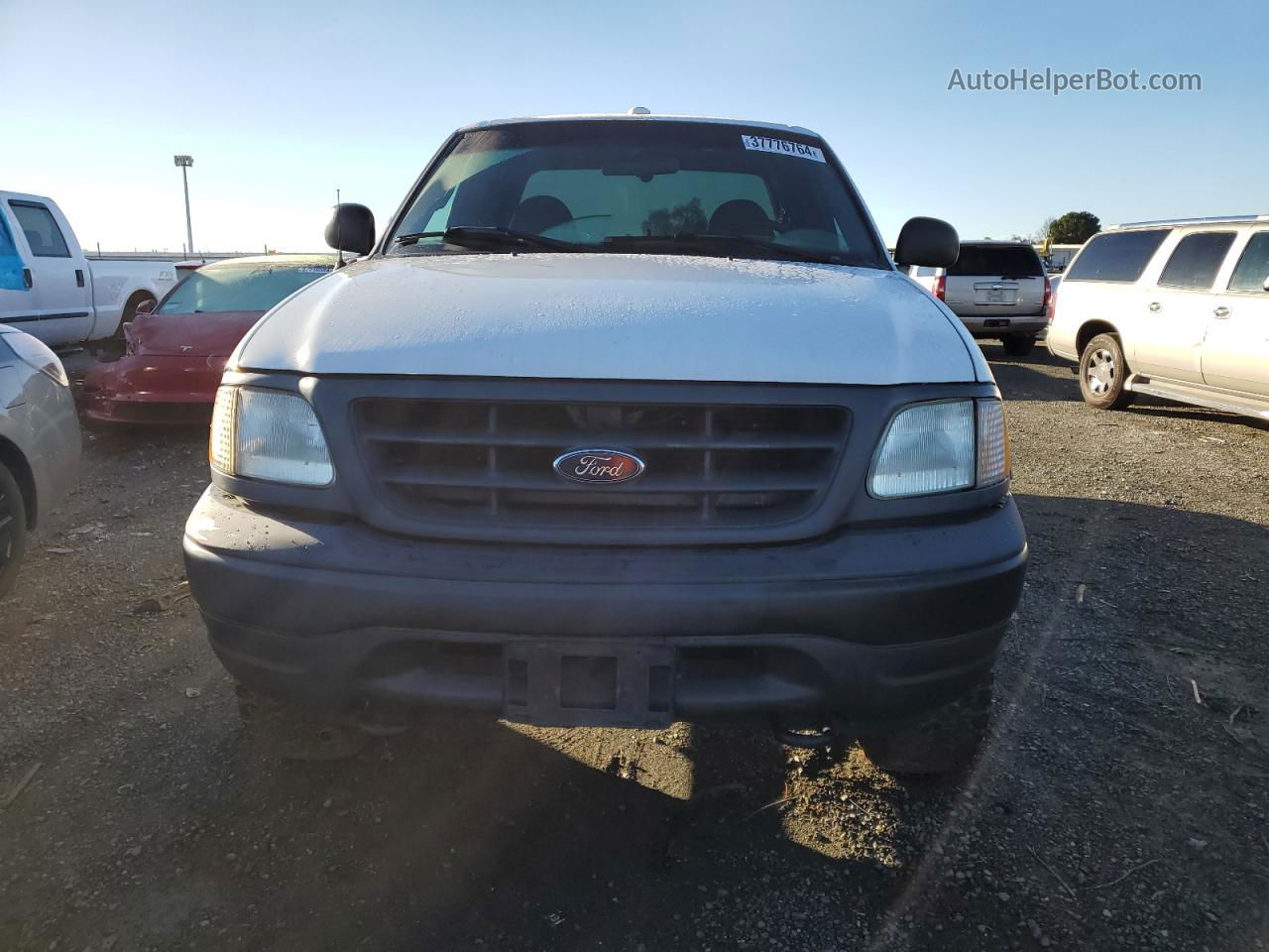 2001 Ford F150  White vin: 2FTPX18ZX1CA87371