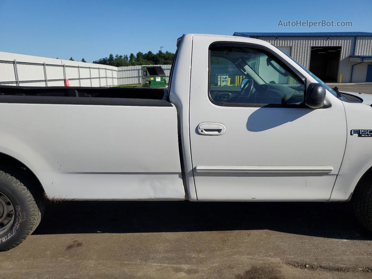 2003 Ford F150  Белый vin: 2FTRF17213CA32715