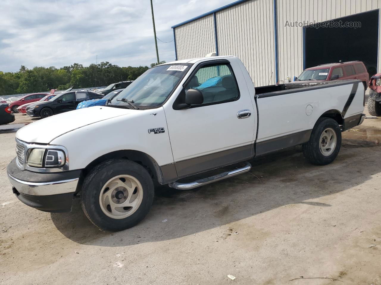 2003 Ford F150  White vin: 2FTRF17233CB12131