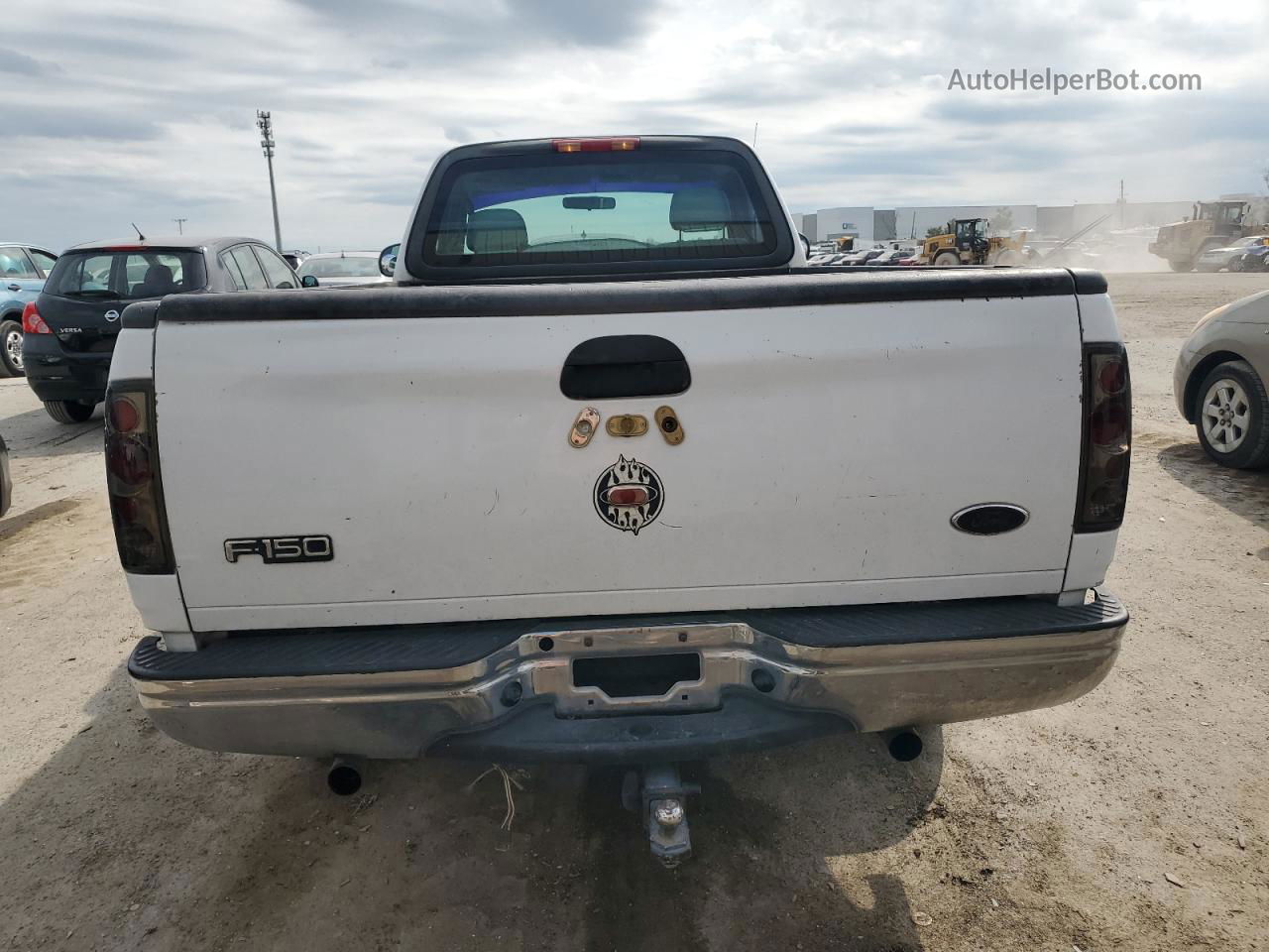 2003 Ford F150  White vin: 2FTRF17233CB12131