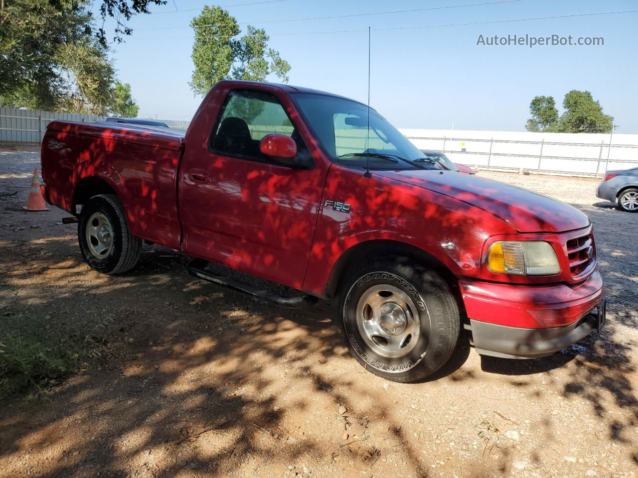 2003 Ford F150  Красный vin: 2FTRF17283CA97531