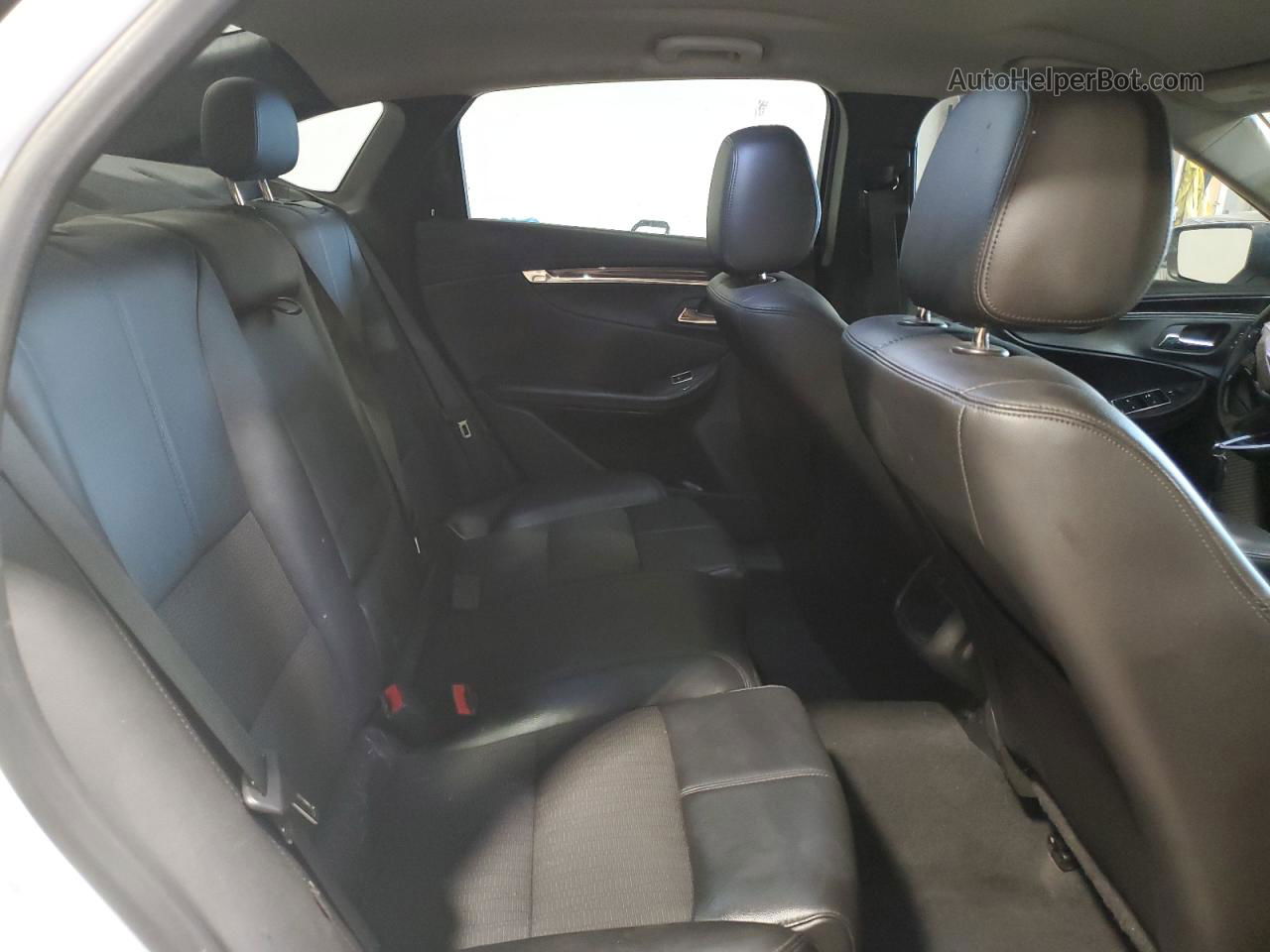 2017 Chevrolet Impala Lt White vin: 2G1105S30H9118987