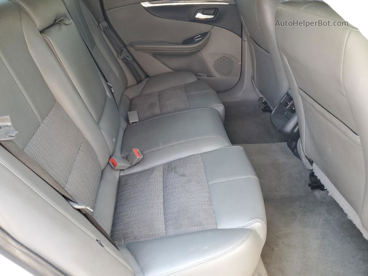 2017 Chevrolet Impala Lt Silver vin: 2G1105S32H9110633
