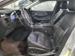 2017 Chevrolet Impala Lt Серебряный vin: 2G1105S33H9133841