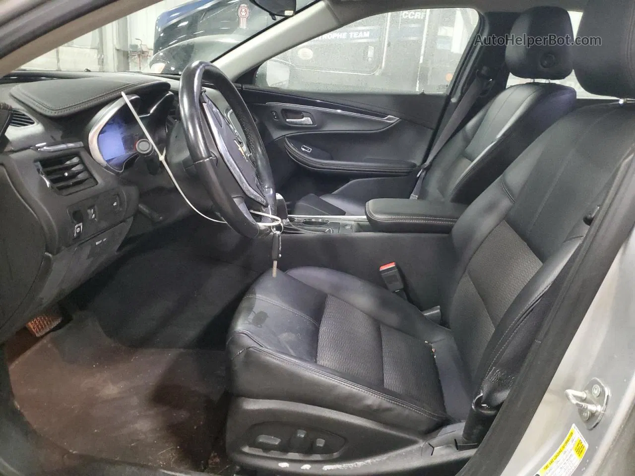 2017 Chevrolet Impala Lt Серебряный vin: 2G1105S33H9133841