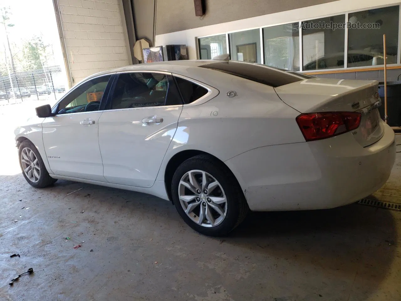 2017 Chevrolet Impala Lt White vin: 2G1105S34H9146386