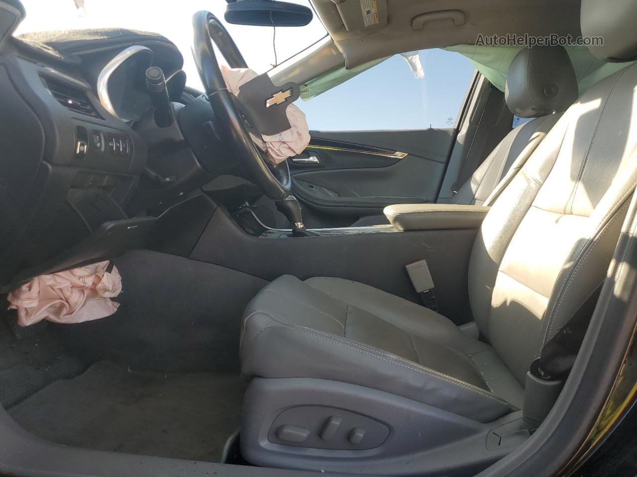 2017 Chevrolet Impala Lt Черный vin: 2G1105S38H9166530