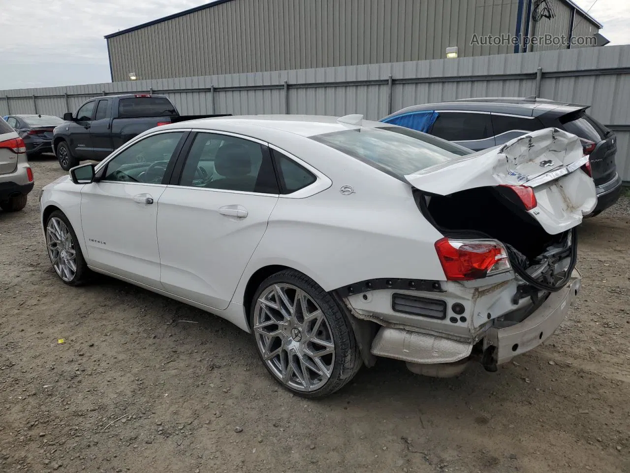 2017 Chevrolet Impala Lt White vin: 2G1105S39H9169050