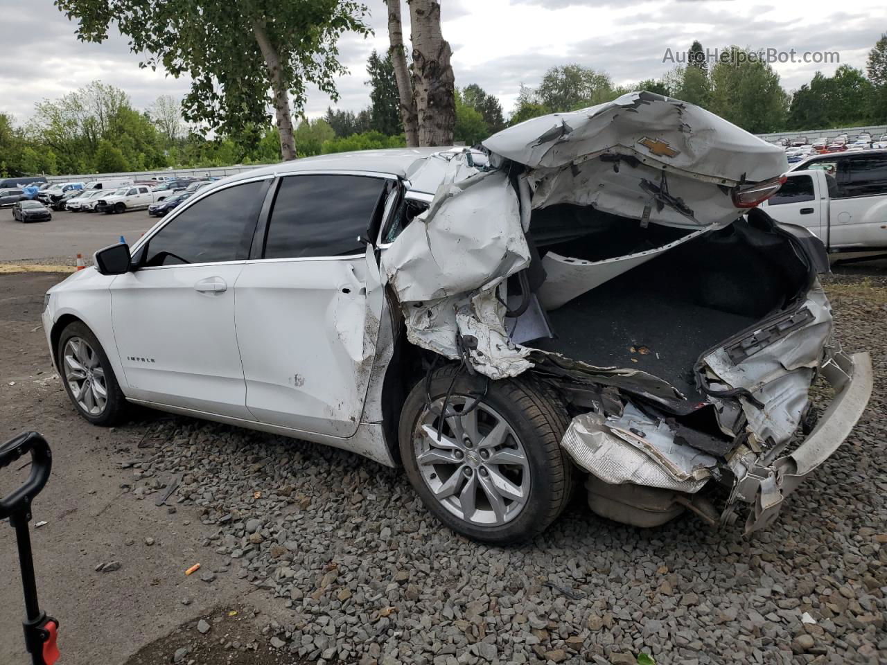 2017 Chevrolet Impala Lt White vin: 2G1105SA1H9151625