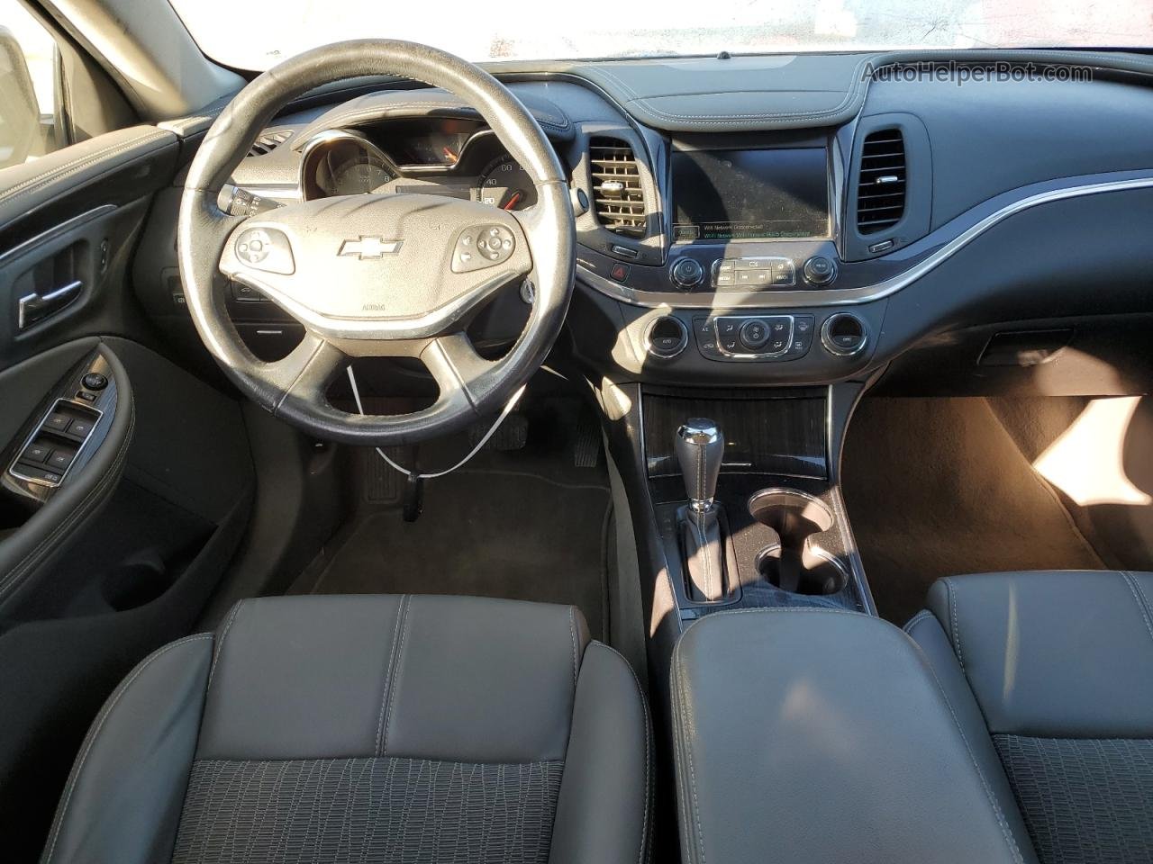 2017 Chevrolet Impala Lt White vin: 2G1105SA3H9138486