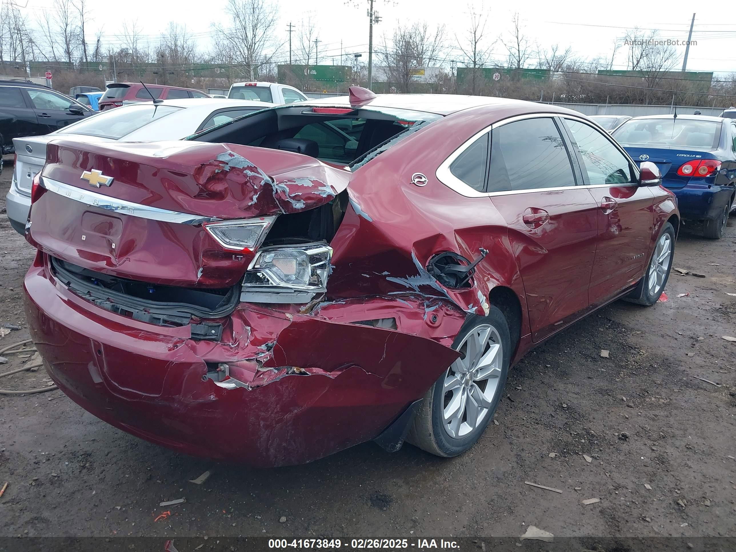 2017 Chevrolet Impala 1lt Красный vin: 2G1105SA9H9192486