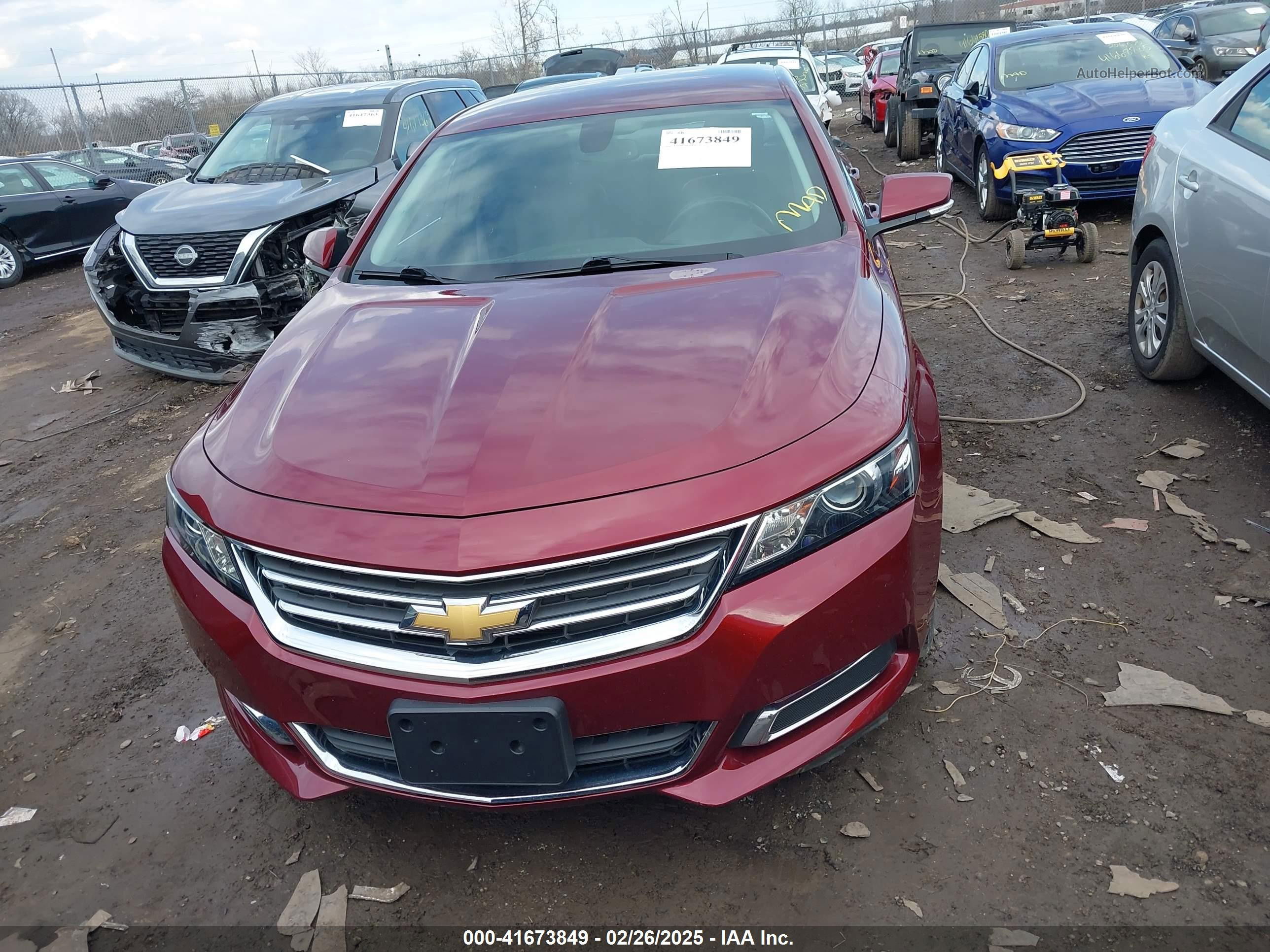 2017 Chevrolet Impala 1lt Красный vin: 2G1105SA9H9192486