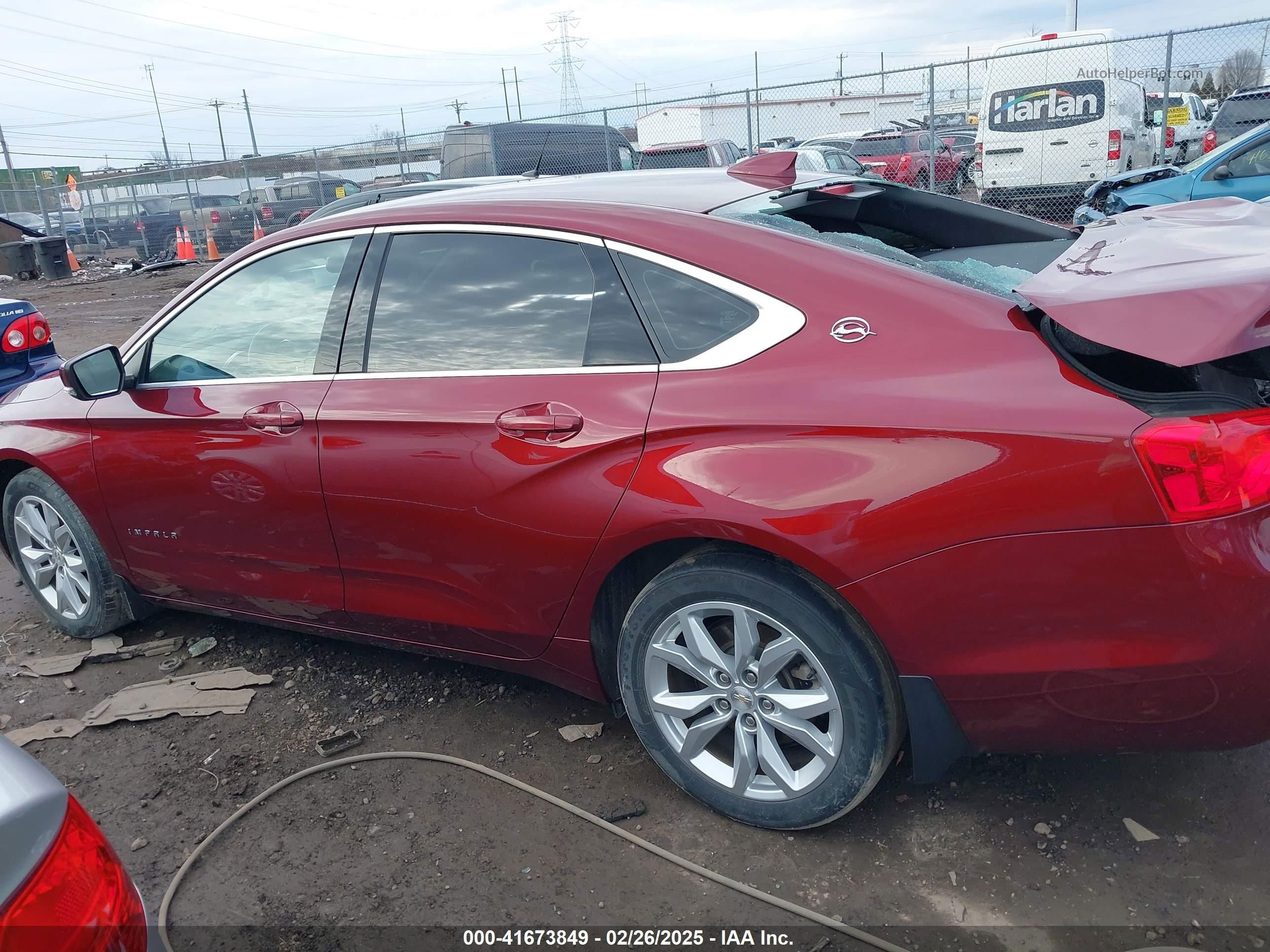 2017 Chevrolet Impala 1lt Красный vin: 2G1105SA9H9192486