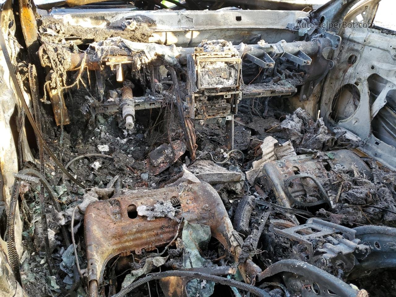 2014 Chevrolet Impala Lt Пожар vin: 2G1115SL9E9243303