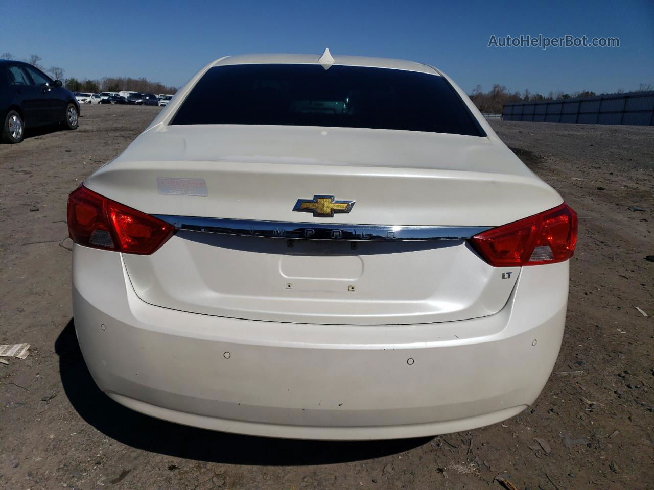 2014 Chevrolet Impala Lt White vin: 2G1125S37E9172230