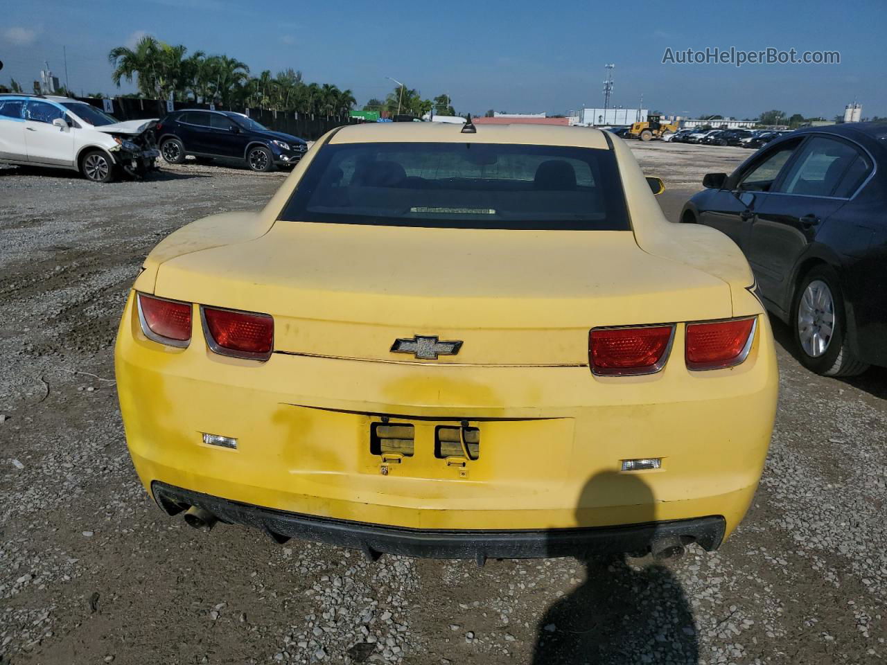 2010 Chevrolet Camaro Ls Yellow vin: 2G1FA1EV7A9212508