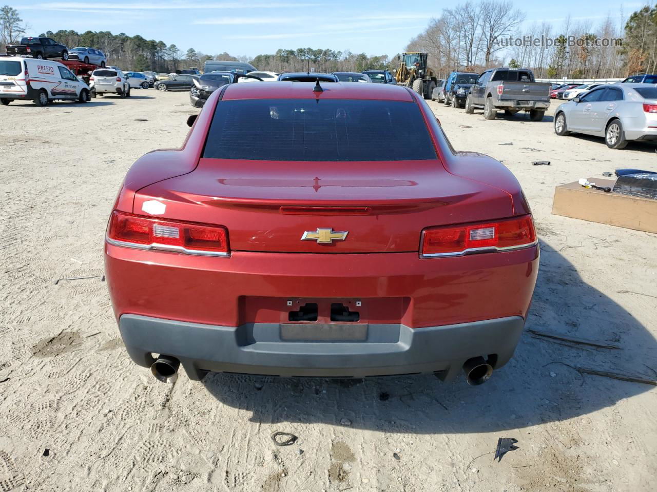 2015 Chevrolet Camaro Ls Red vin: 2G1FB1E34F9236316