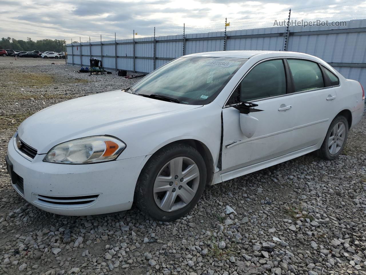 2011 Chevrolet Impala Ls White vin: 2G1WA5EK2B1190950