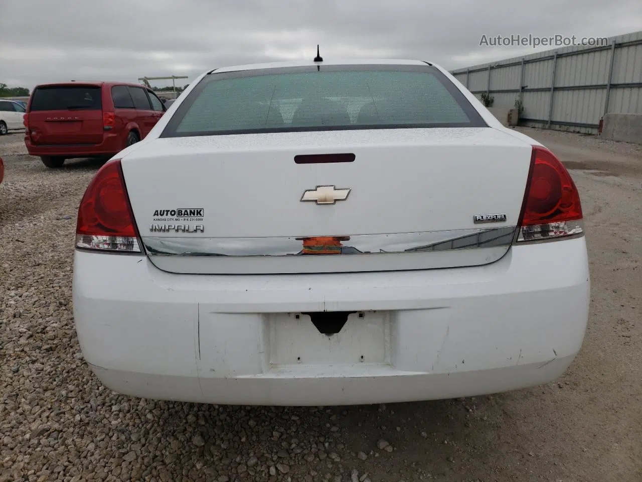 2011 Chevrolet Impala Ls White vin: 2G1WA5EK6B1329557