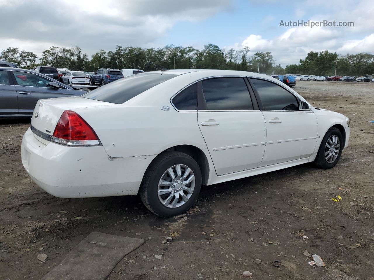 2009 Chevrolet Impala Ls White vin: 2G1WB57K691253536