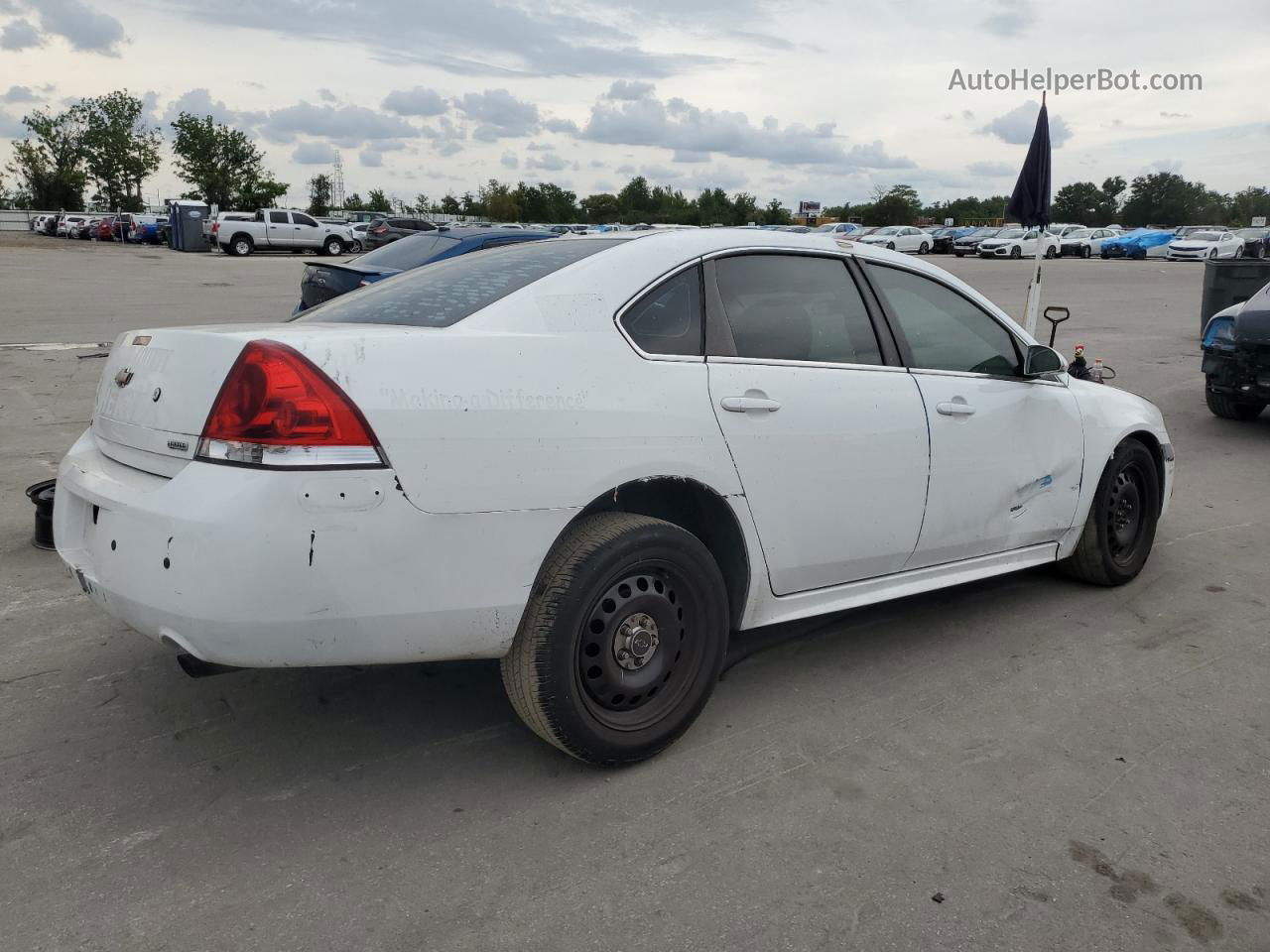 2014 Chevrolet Impala Limited Police White vin: 2G1WD5E32E1175837