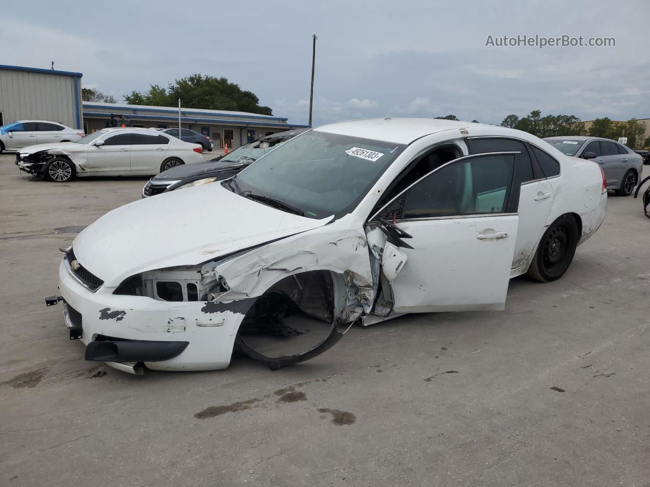 2014 Chevrolet Impala Limited Police White vin: 2G1WD5E32E1175837