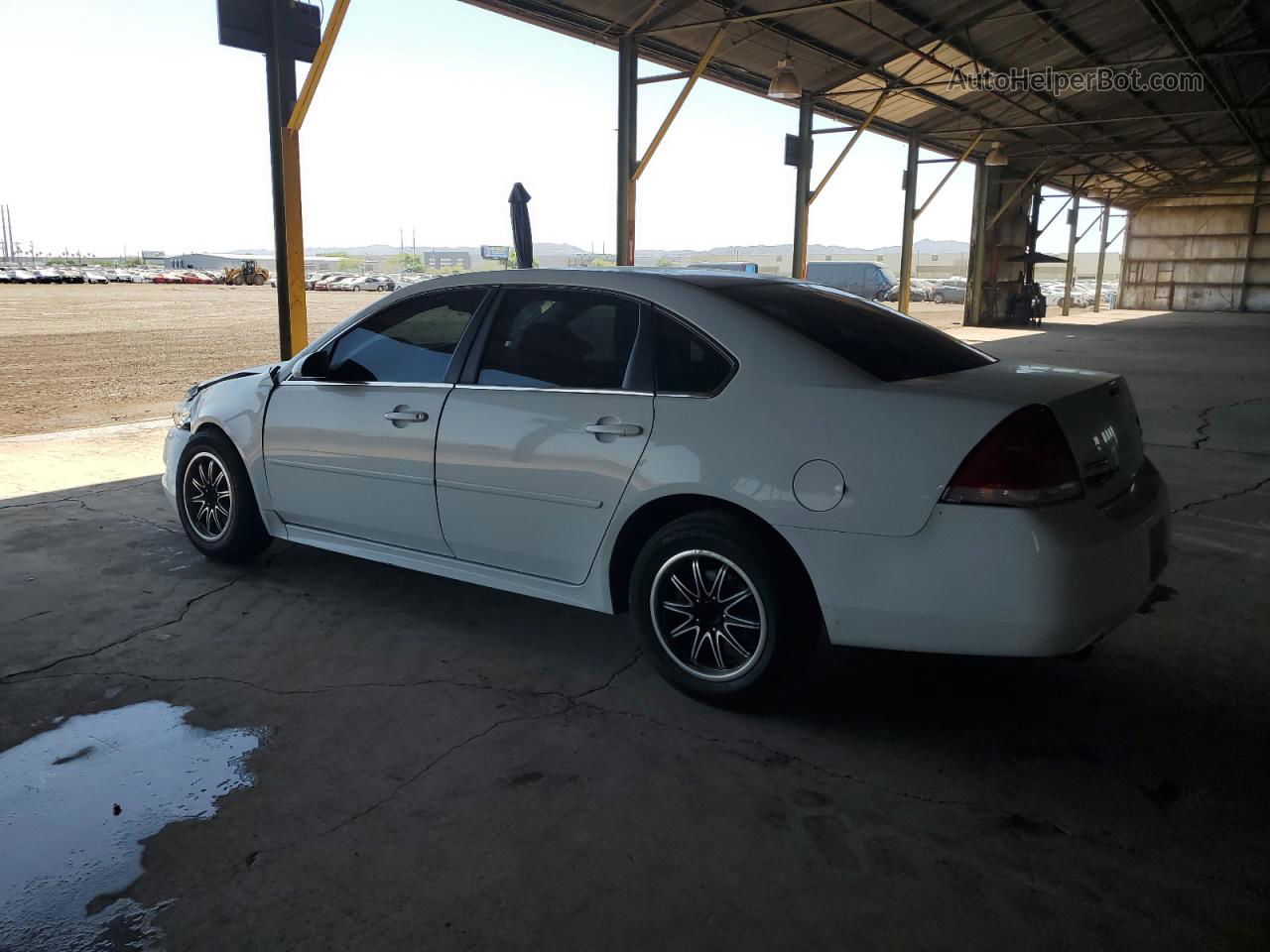 2011 Chevrolet Impala Police White vin: 2G1WD5EM1B1260317