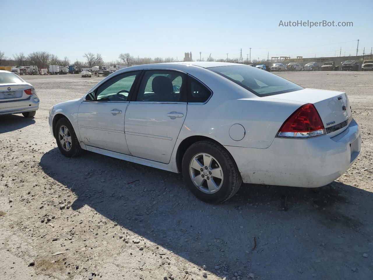 2011 Chevrolet Impala Ls White vin: 2G1WF5EK4B1302648