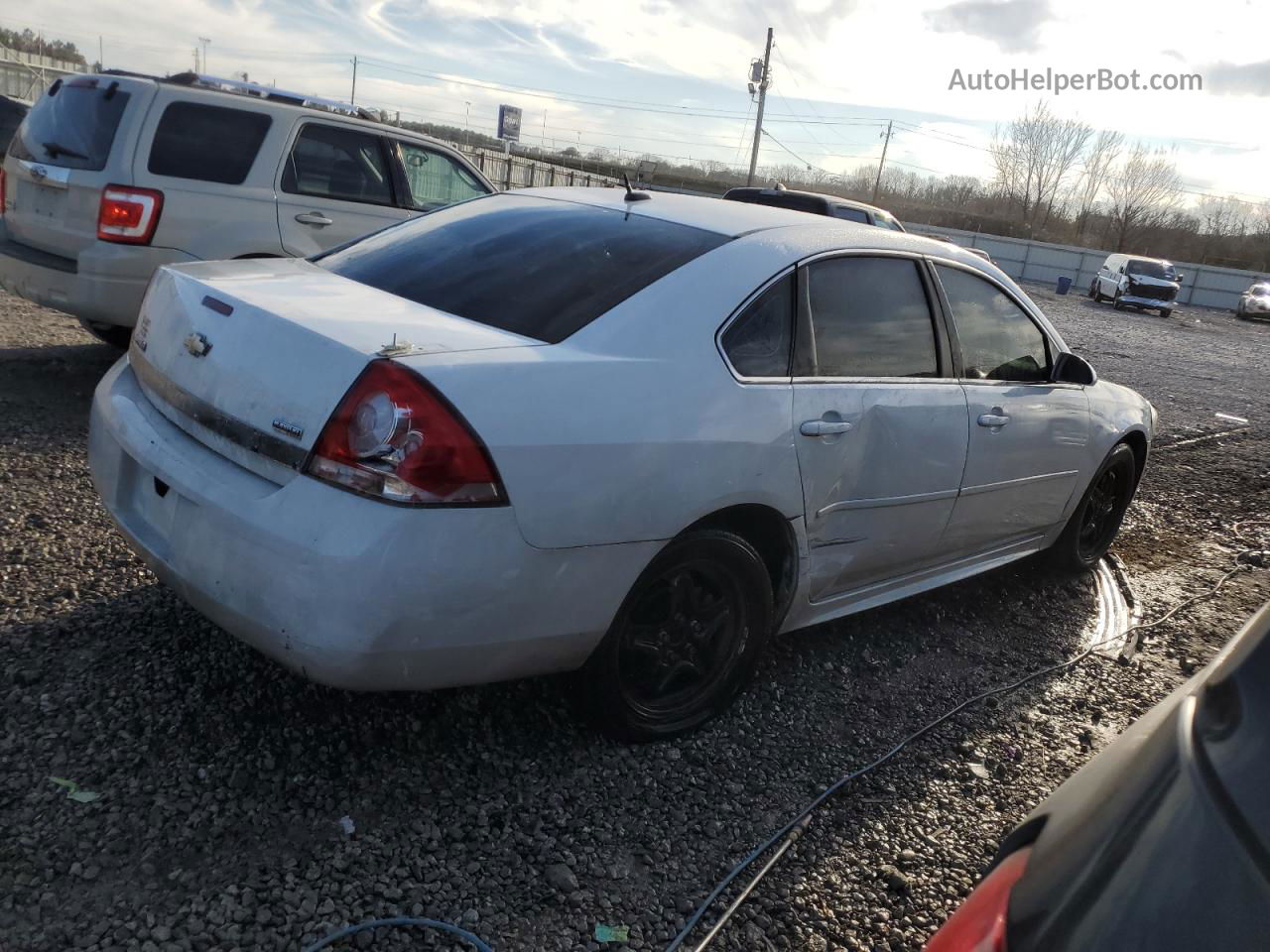 2011 Chevrolet Impala Ls White vin: 2G1WF5EK6B1311044