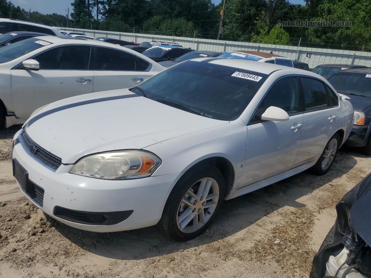 2011 Chevrolet Impala Lt White vin: 2G1WG5EKXB1111832