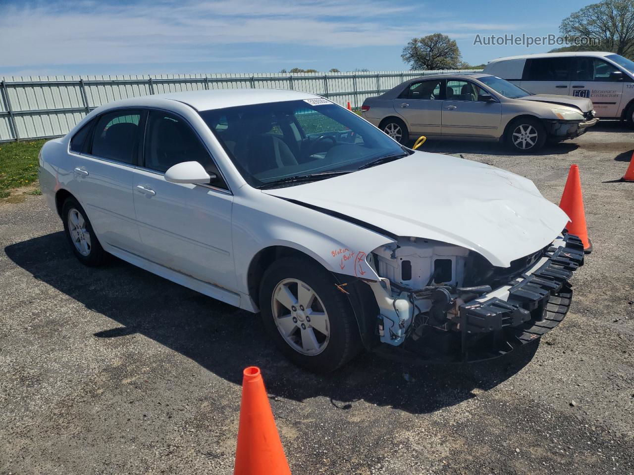 2011 Chevrolet Impala Lt White vin: 2G1WG5EKXB1160447