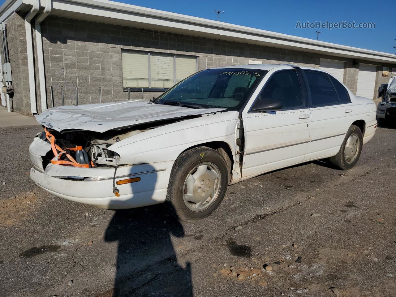 1999 Chevrolet Lumina Base White vin: 2G1WL52M0X9264228