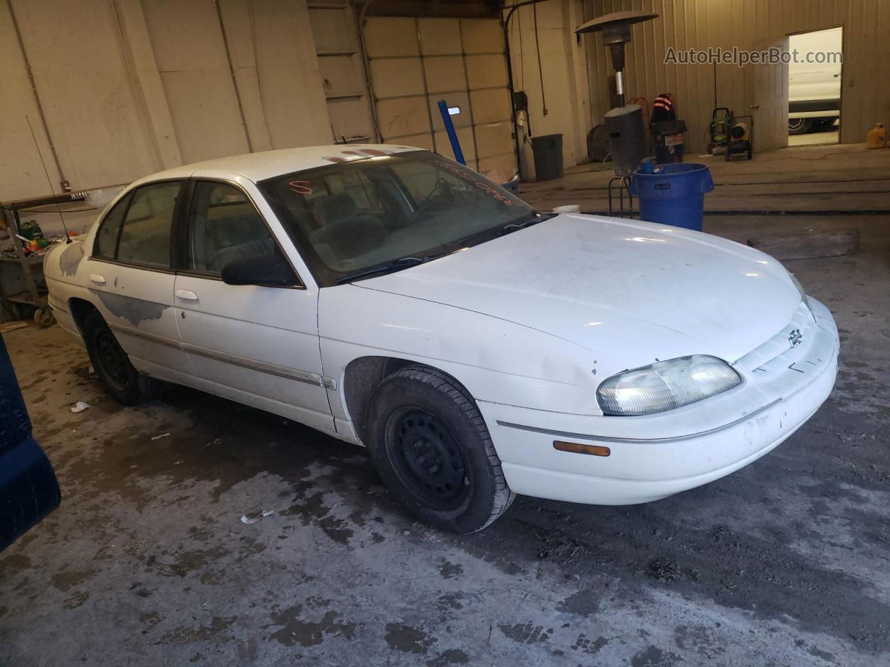 1999 Chevrolet Lumina Base Белый vin: 2G1WL52M2X9168505