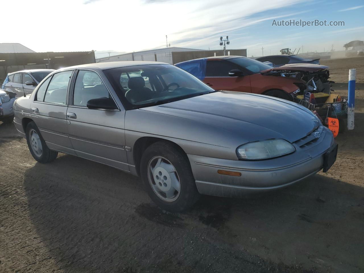 1999 Chevrolet Lumina Base Tan vin: 2G1WL52M9X9210653